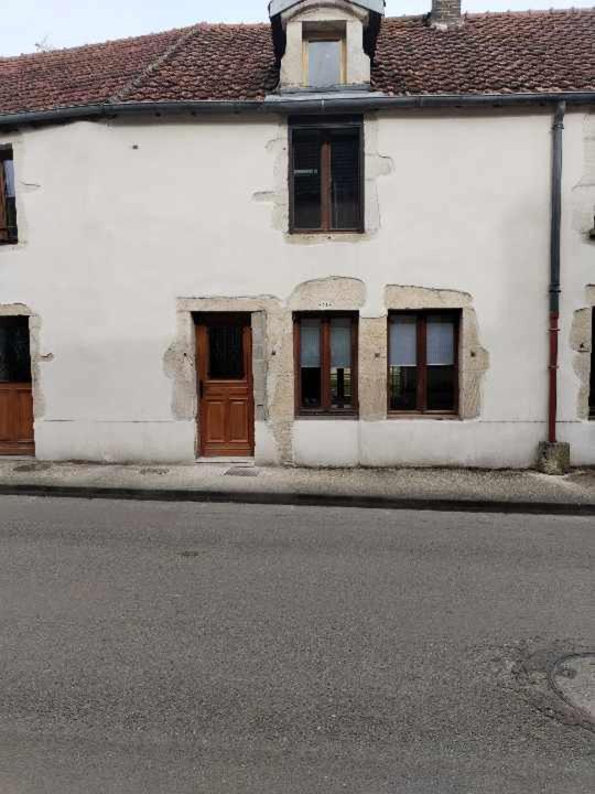 Chambres D'Hotes Rue Pasteur Is-sur-Tille Exterior photo